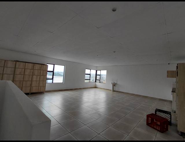 620M² WAREHOUSE TO LET IN CLAYVILLE